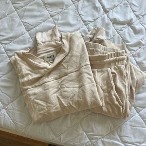 Mate the label bone lounge set